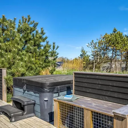 Anemette - 400m From The Sea By Interhome